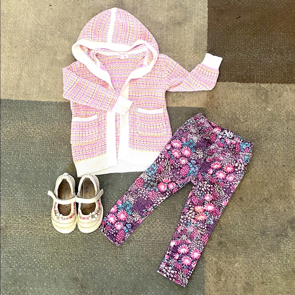 Gap baby girl bundle 2T